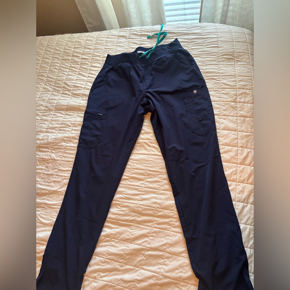 Figs scrub pants, navy